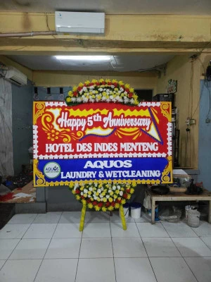 Papan Bunga di Barusari Semarang Selatan